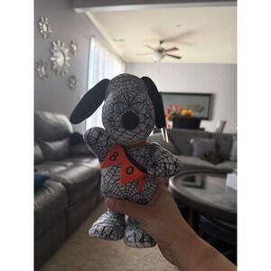 Peanuts Animated Snoopy Halloween Spiderweb BOO‎ Plush Toy